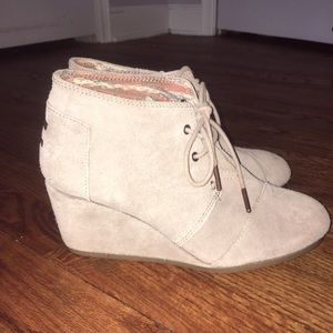 Toms Wedged Booties